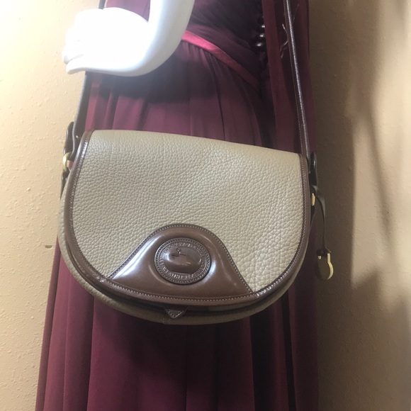 Dooney & Bourke. Bag. - Picture 2 of 8